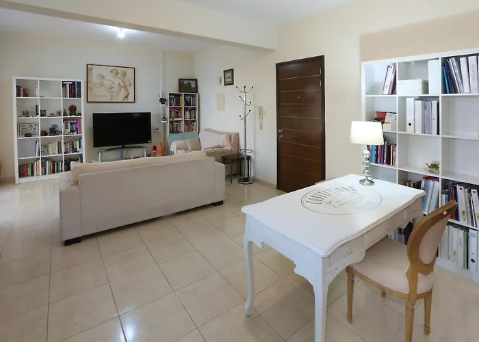 Paphos City Living 2 Bdr Apartment